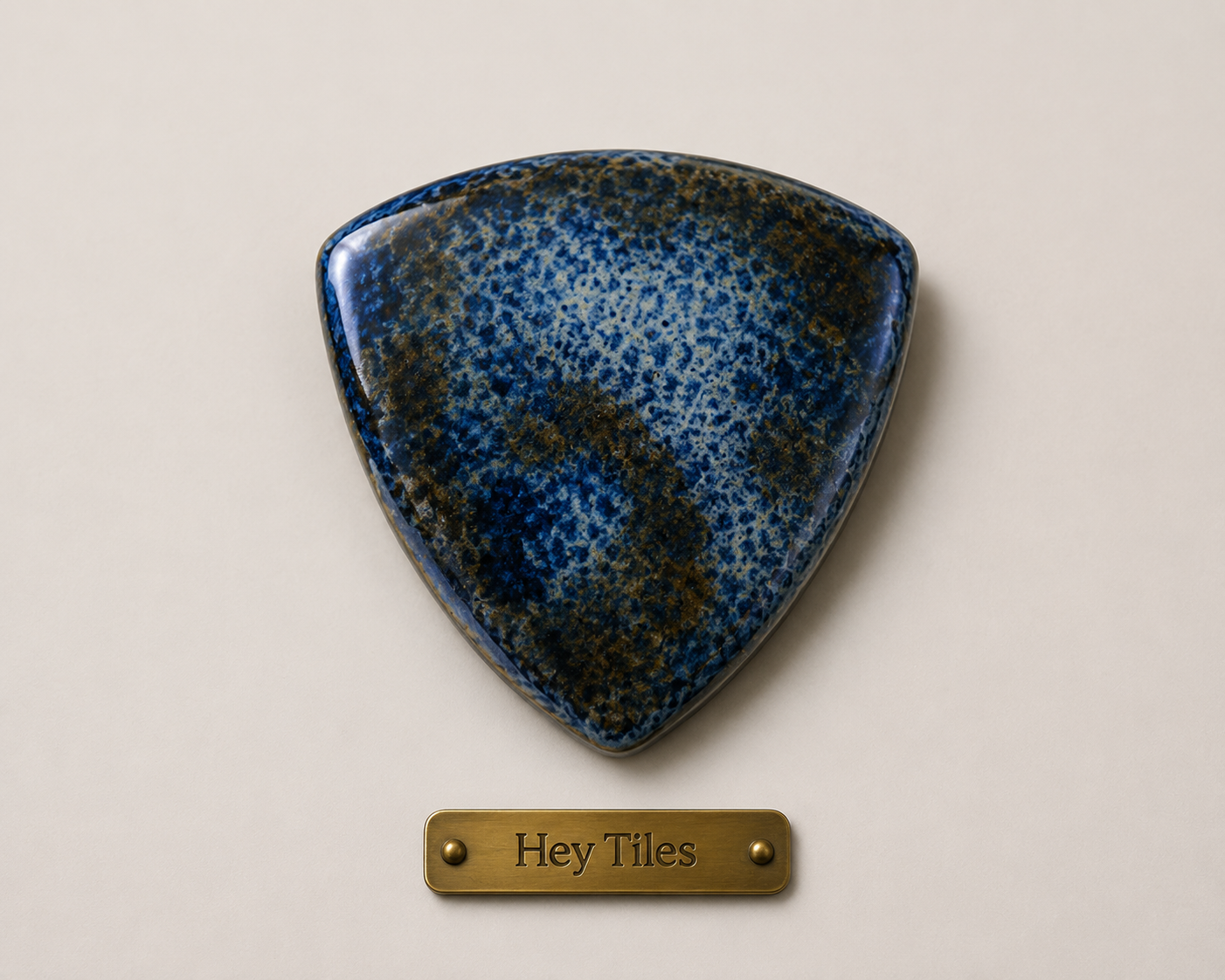 Fujiwa Lunar Series: 1" x 1" Peacock Glazed Porcelain Beak Outside Corner Tile