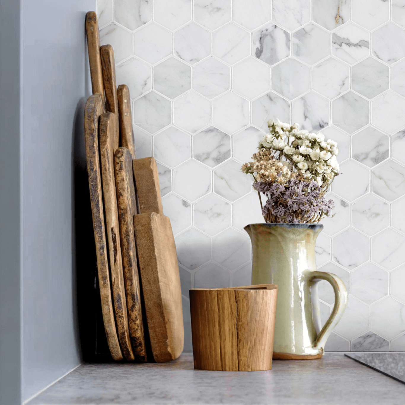 6” Calacatta Gold Hexagon Mosaic Tile 3/8 - Hey Tiles