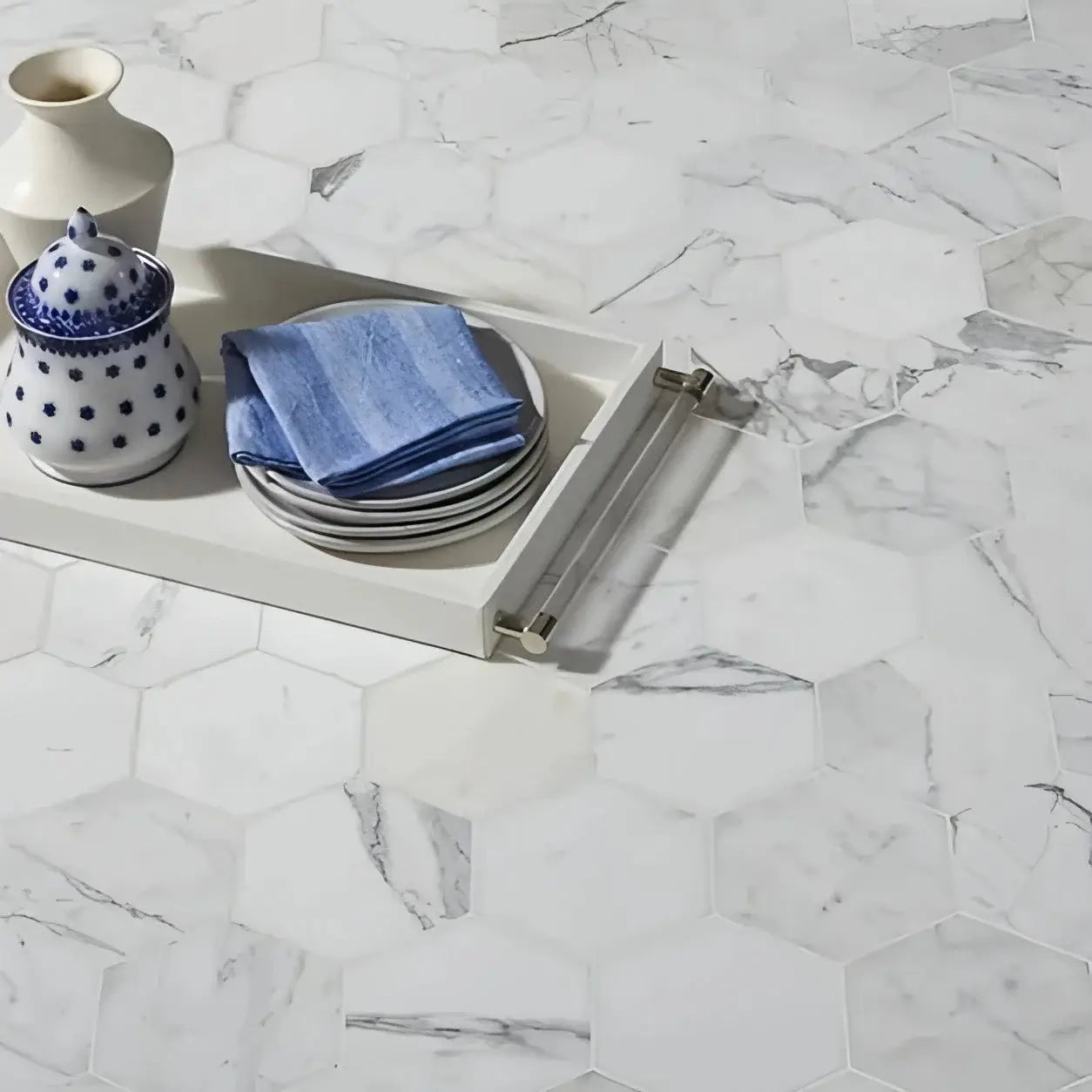 6” Calacatta Gold Hexagon Mosaic Tile 3/8 - Hey Tiles