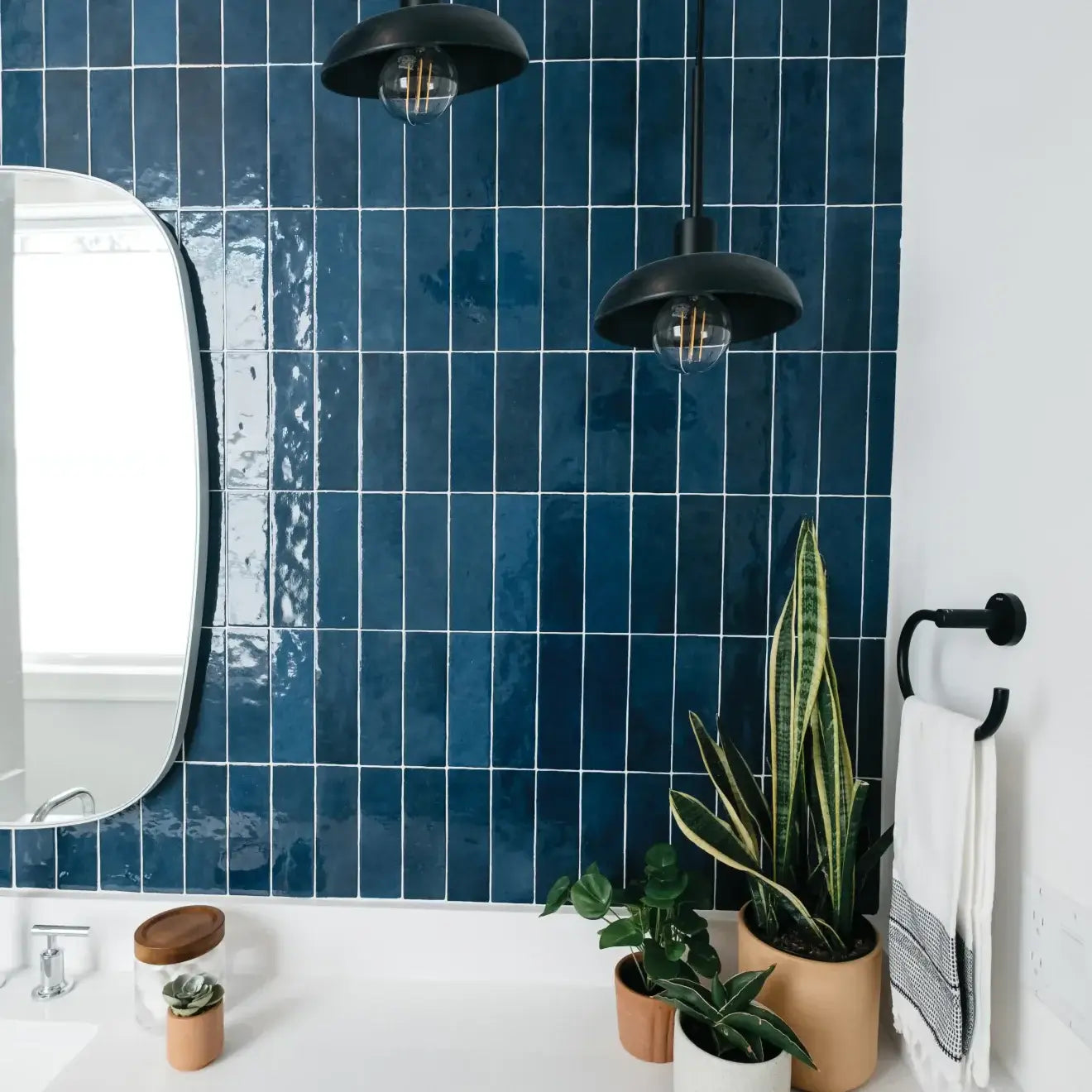 Cloé 2.5" x 8" Glossy Ceramic Tile in Blue