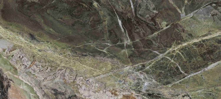 Heritage Emerald Glossy 6MM 47 x 110 Italian Slab