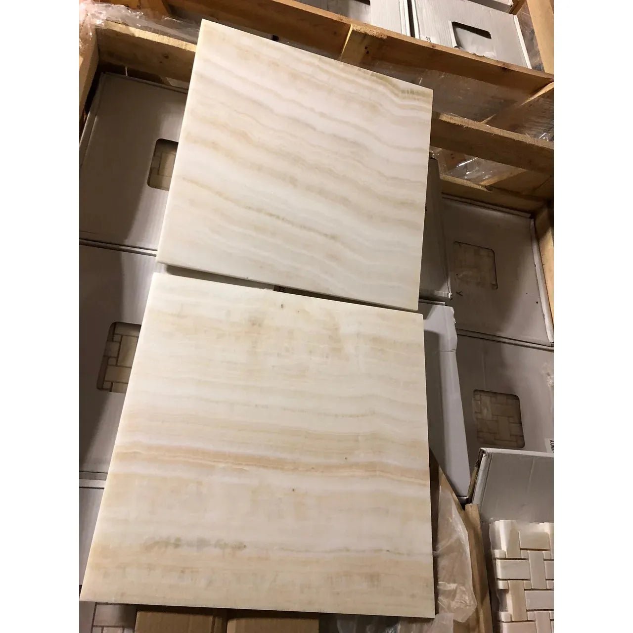 18x18 Vanilla Onyx Vein - Cut Polished Tile - Hey Tiles