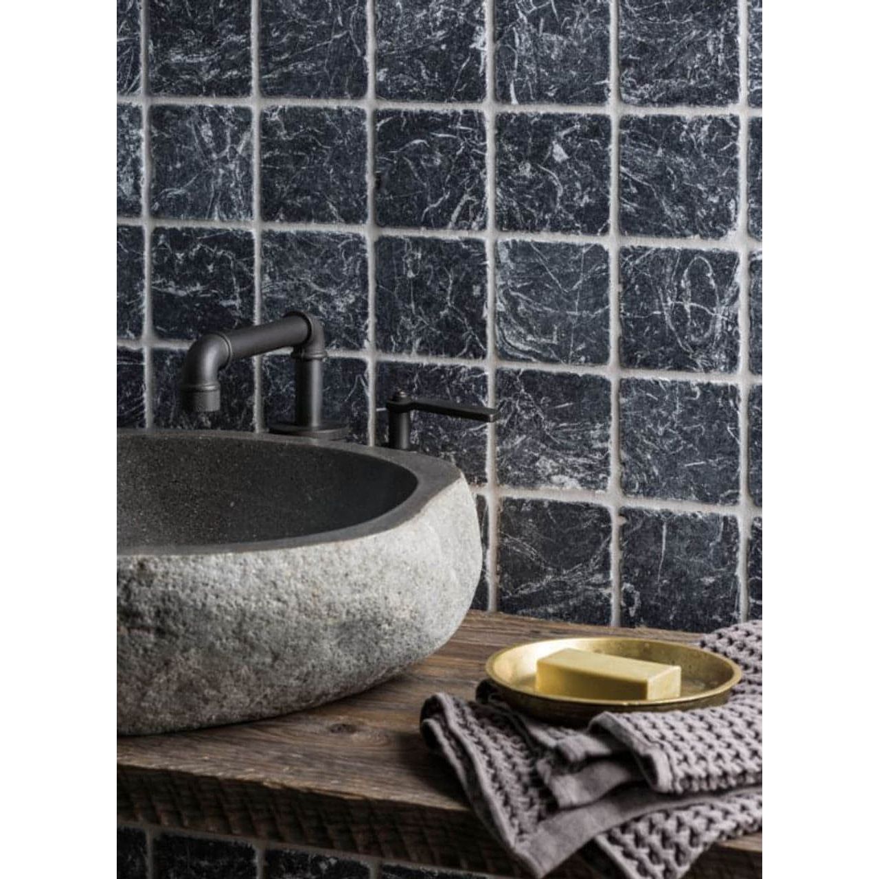 4x4 Nero Marquina Tumbled - Hey Tiles