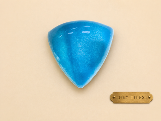 Kawa Series: 1" x 1" Summer Blue Semi-Gloss Porcelain Beak Outside Corner Tile