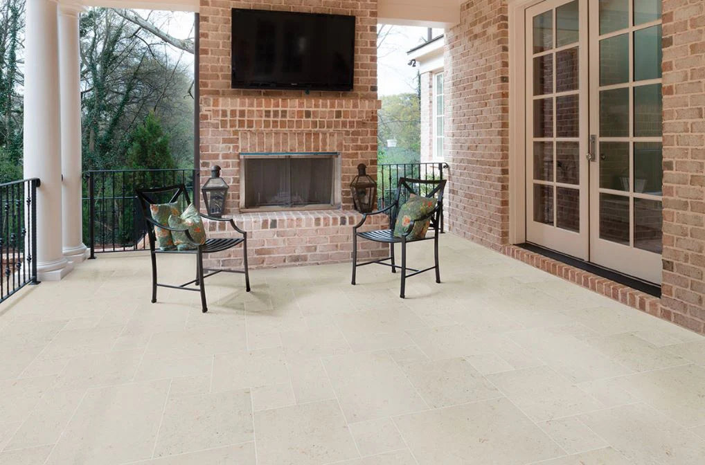 Mayra White Versailles Patterb Tumbled 3cm Pavers, 10 Kits