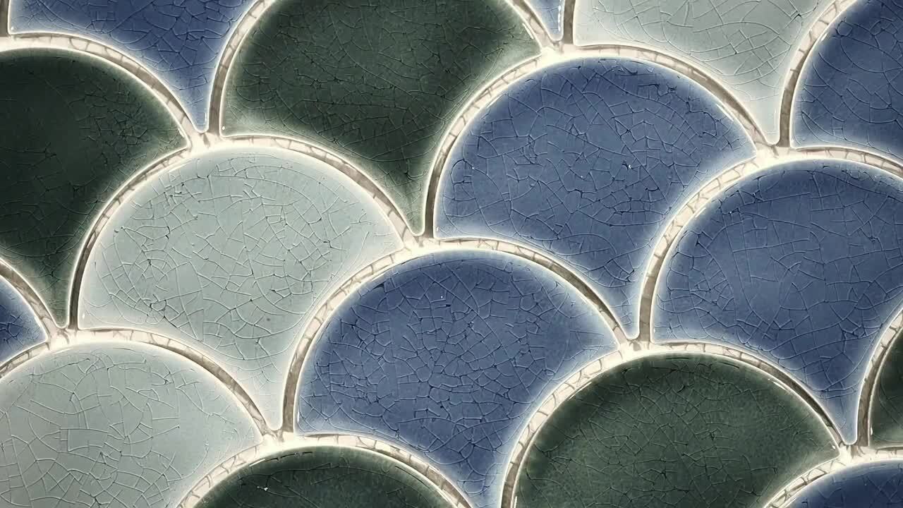 13 x 10 Azul Scallop Glossy Porcelain 8mm
