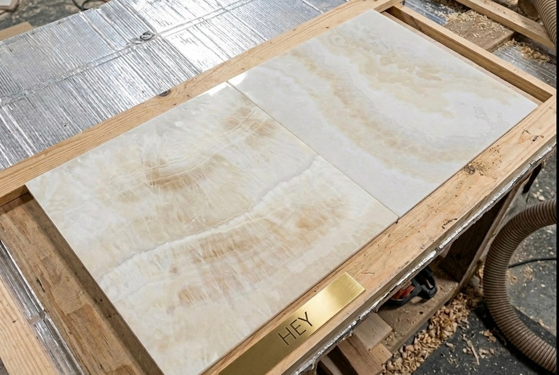 18X18 Vanilla Onyx Fleuri Polished Tile