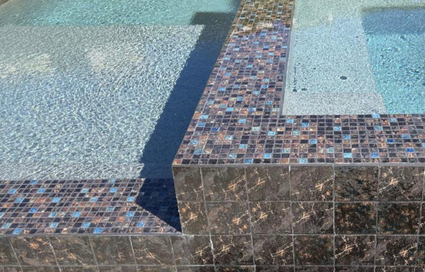 Fujiwa Saga Series: 1-1/8" x 1-1/8" Bronze Blend Semi-Gloss Porcelain Square Mosaic Tile