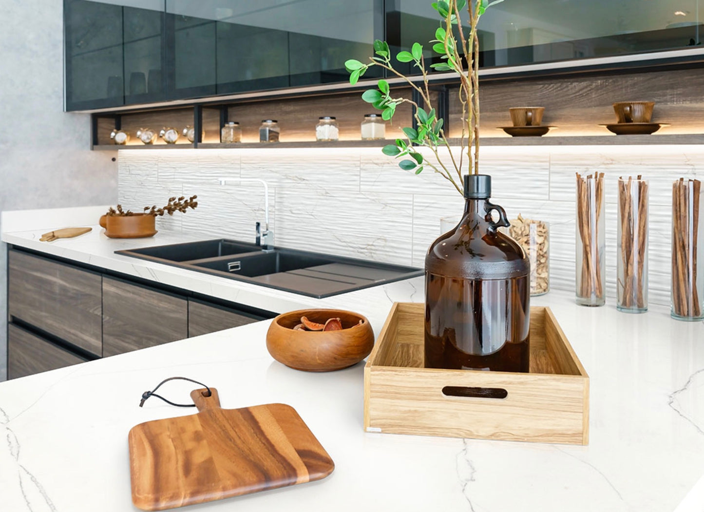 Dymo Calacatta Stripe White 12X24