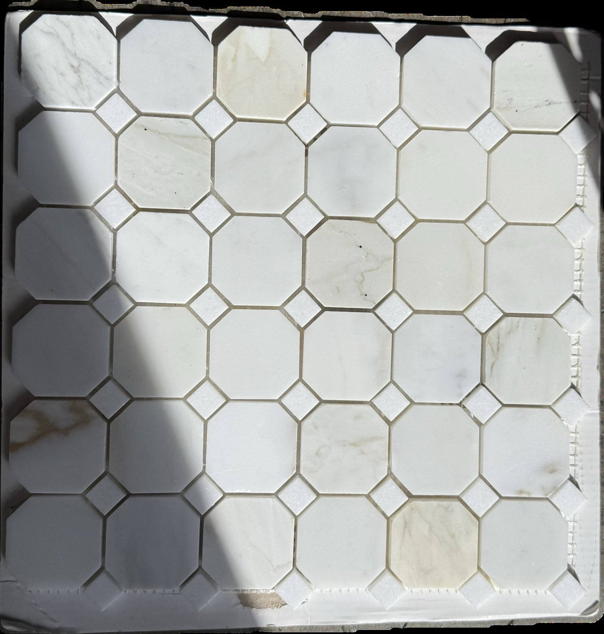 Calacatta Gold Octagon with Thassos White Dots Honed Mosaic - Hey Tiles