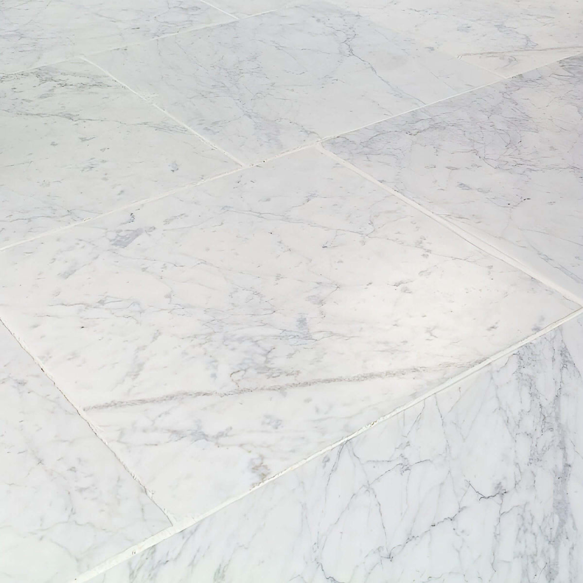 18x18 Italian Carrara White from Italy - Hey Tiles