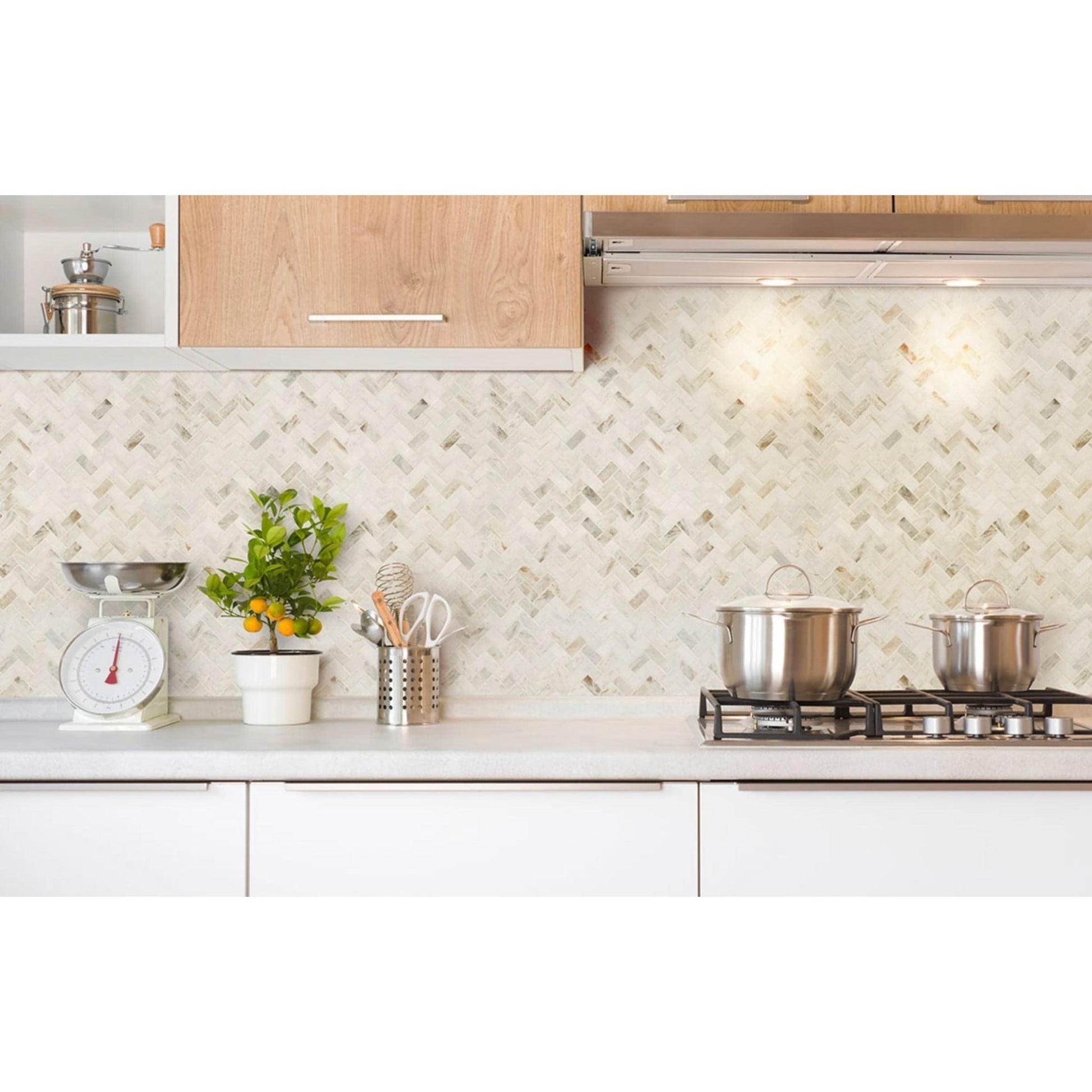 1X2 Arabescato Venato White Herringbone Honed Mosaic - Hey Tiles