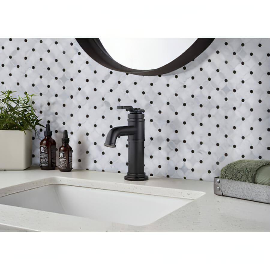 Florita Flower Pattern Polished, Thassos + Carrara + Nero - Hey Tiles